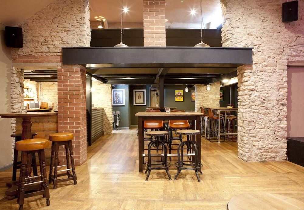 George Hotel & Granary 弗罗姆 外观 照片
